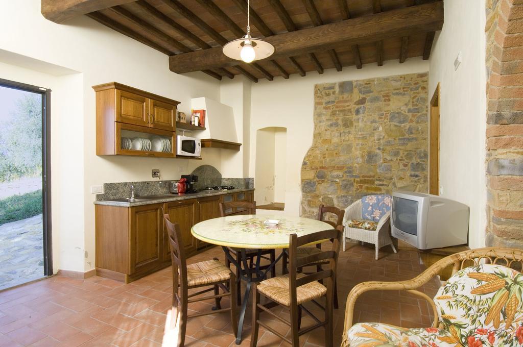 Agriturismo Campo Lungo San Donato in Poggio Rum bild