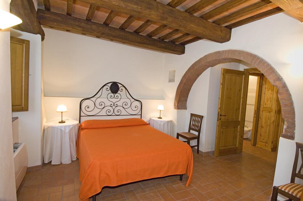 Agriturismo Campo Lungo San Donato in Poggio Rum bild